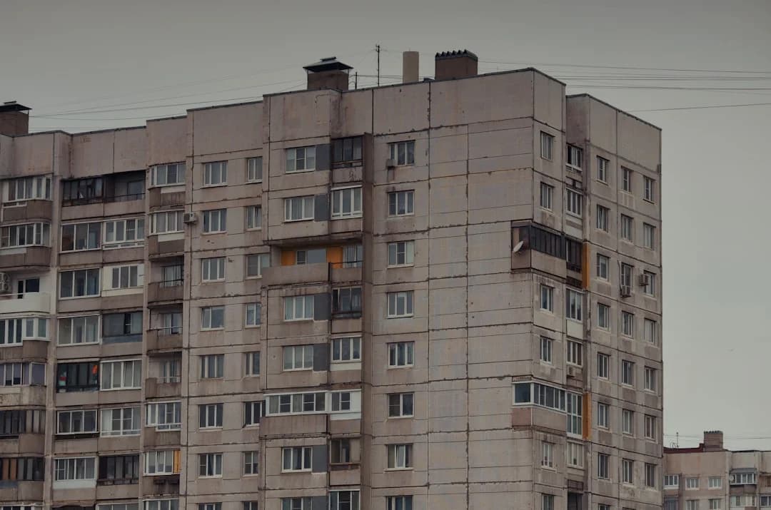 Тиша вдома: як звукоізолювати квартиру і забути про сусідів?